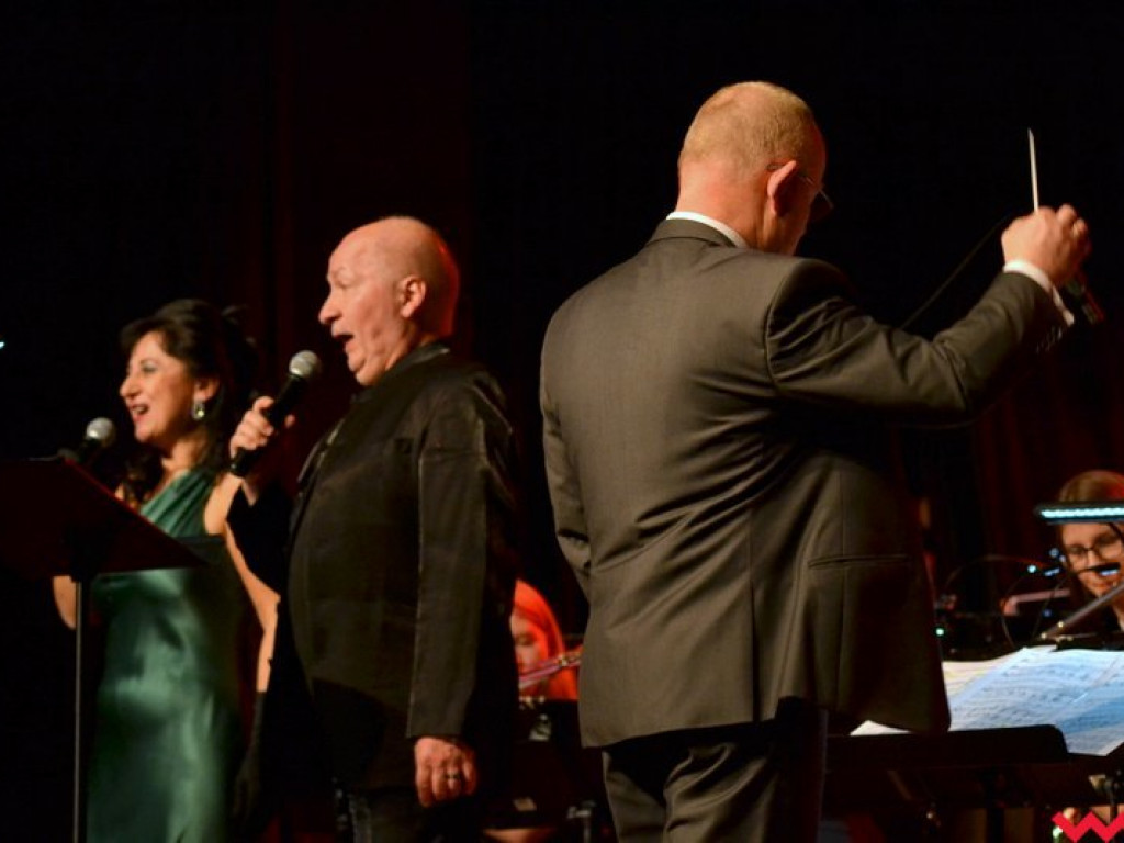 Po co nam Włodek Pawlik, gdy mamy taką orkiestrę! Jesienny koncert nie zawiódł oczekiwań