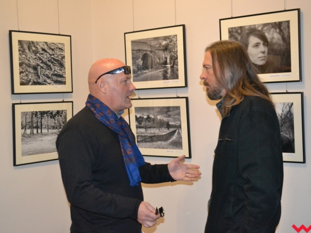 Raport z fotografii złożony. Mundurowi po raz kolejny pokazali artystyczną pasję