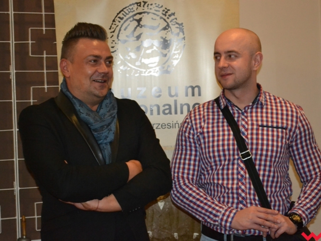 Raport z fotografii złożony. Mundurowi po raz kolejny pokazali artystyczną pasję