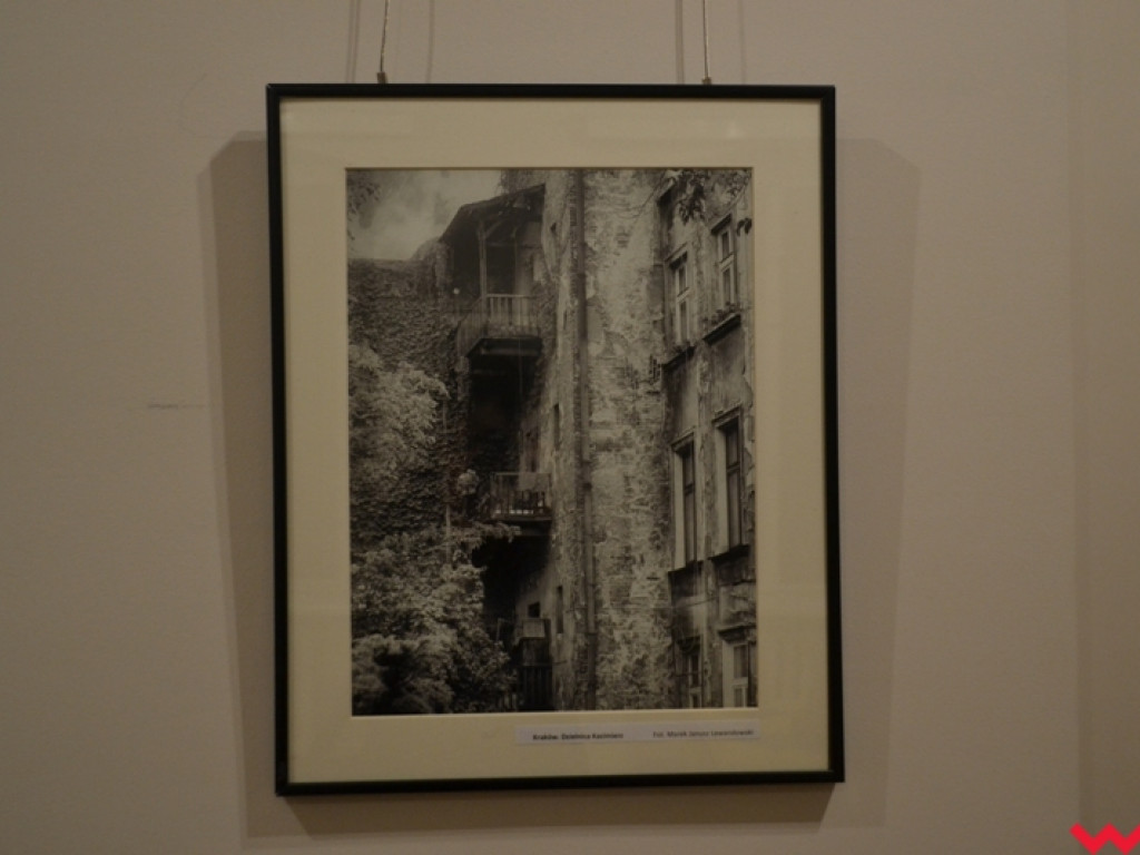 Raport z fotografii złożony. Mundurowi po raz kolejny pokazali artystyczną pasję