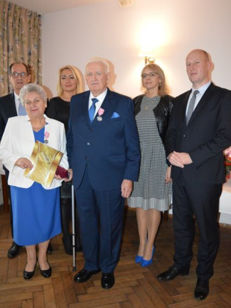 50 lat małżeństwa za nimi! Wśród odznaczonych były dyrektor wrzesińskiego ogólniaka