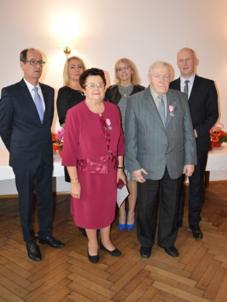 50 lat małżeństwa za nimi! Wśród odznaczonych były dyrektor wrzesińskiego ogólniaka