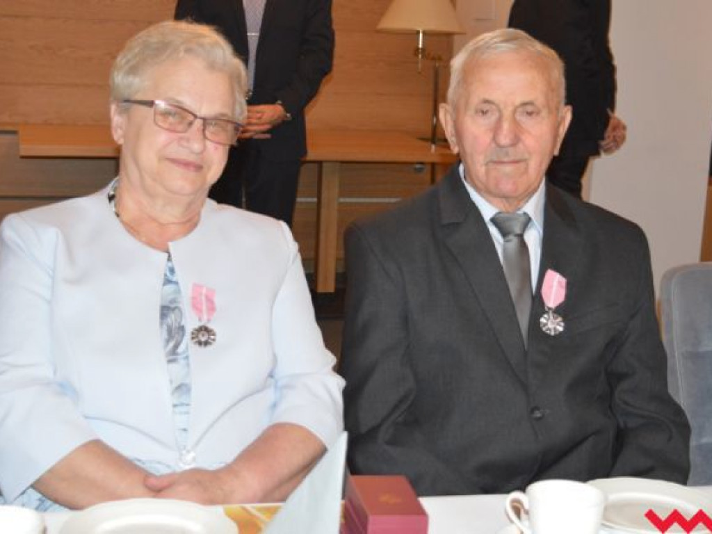 50 lat małżeństwa za nimi! Wśród odznaczonych były dyrektor wrzesińskiego ogólniaka