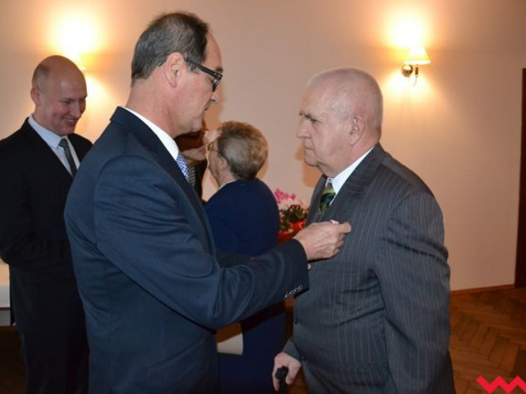 50 lat małżeństwa za nimi! Wśród odznaczonych były dyrektor wrzesińskiego ogólniaka