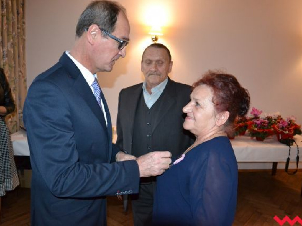 50 lat małżeństwa za nimi! Wśród odznaczonych były dyrektor wrzesińskiego ogólniaka
