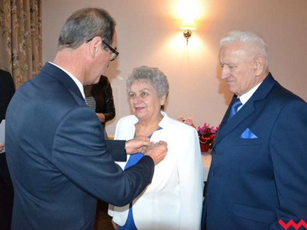 50 lat małżeństwa za nimi! Wśród odznaczonych były dyrektor wrzesińskiego ogólniaka