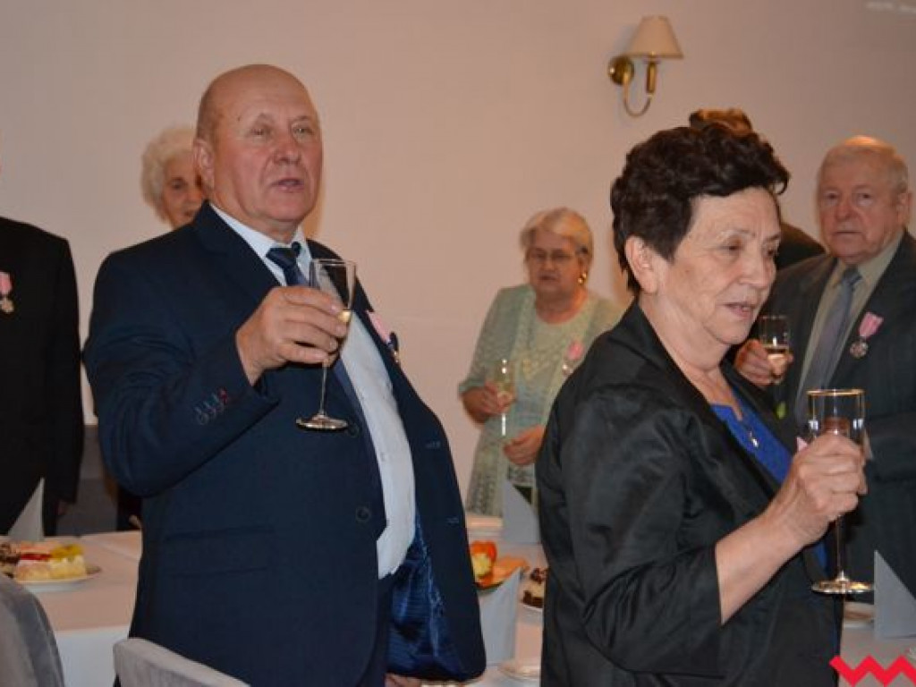 50 lat małżeństwa za nimi! Wśród odznaczonych były dyrektor wrzesińskiego ogólniaka