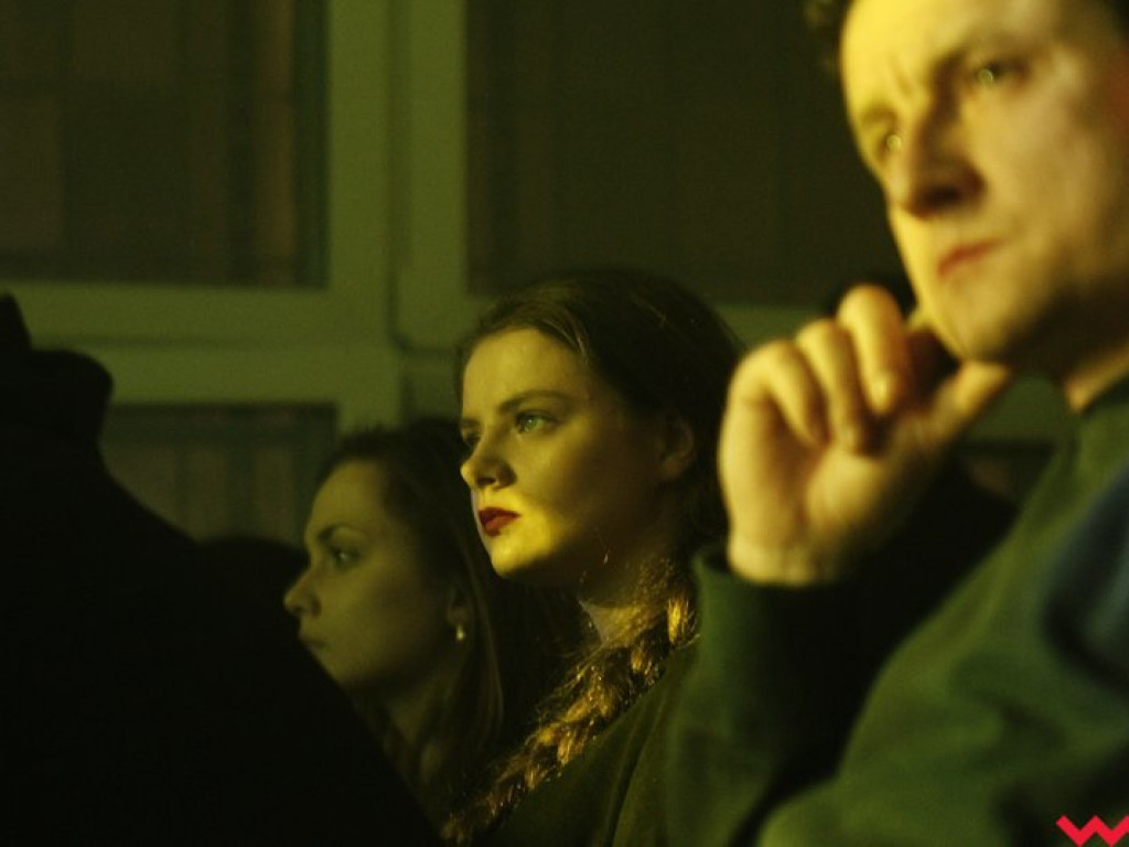 Licealna aula zadrżała w posadach na koncercie Closterkellera