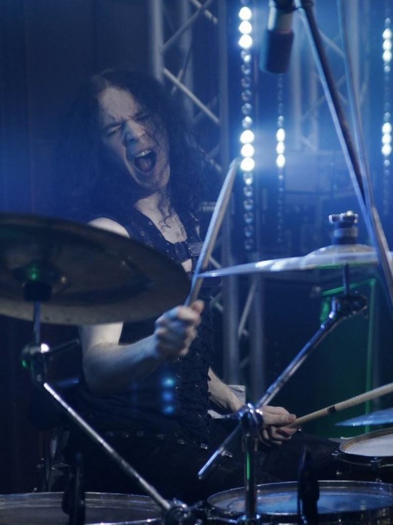 Licealna aula zadrżała w posadach na koncercie Closterkellera