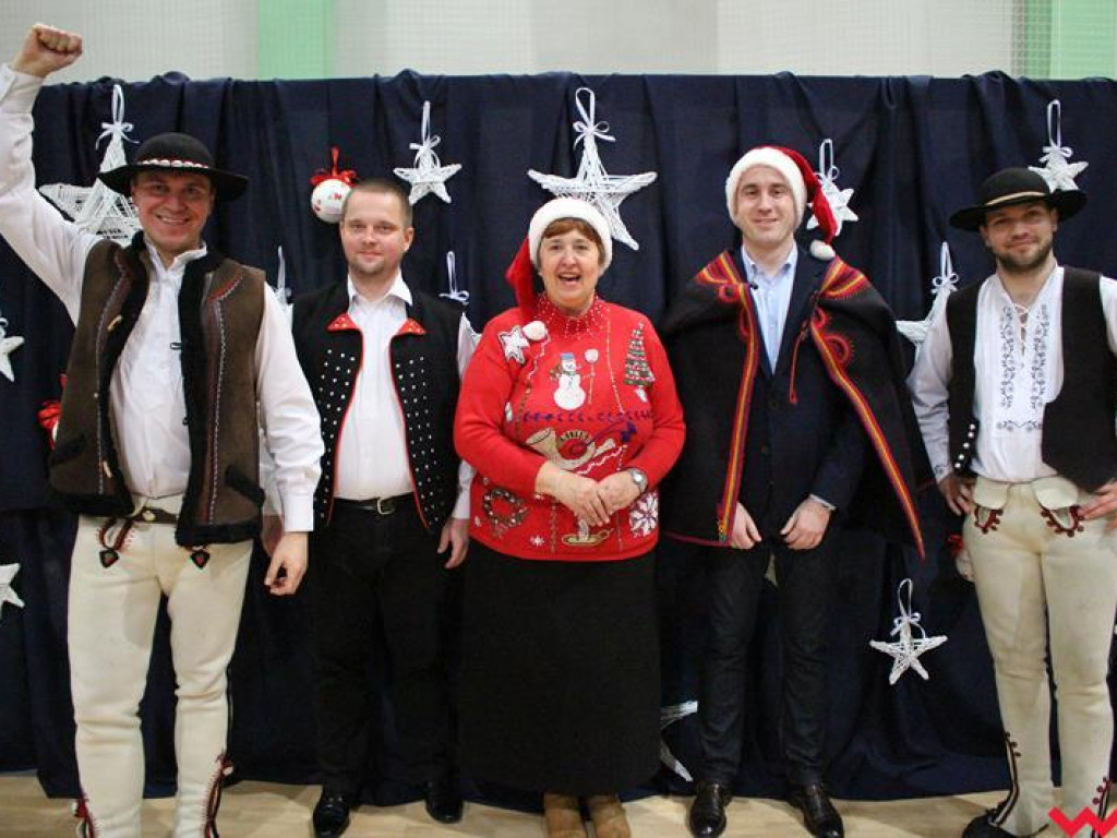 Świąteczny klimat na Jarmarku Bożonarodzeniowym