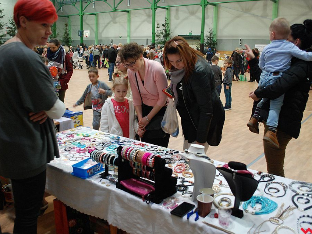 Świąteczny klimat na Jarmarku Bożonarodzeniowym