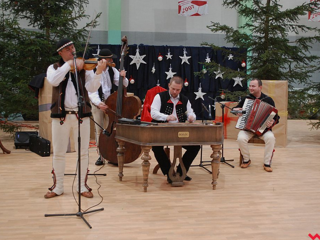 Świąteczny klimat na Jarmarku Bożonarodzeniowym