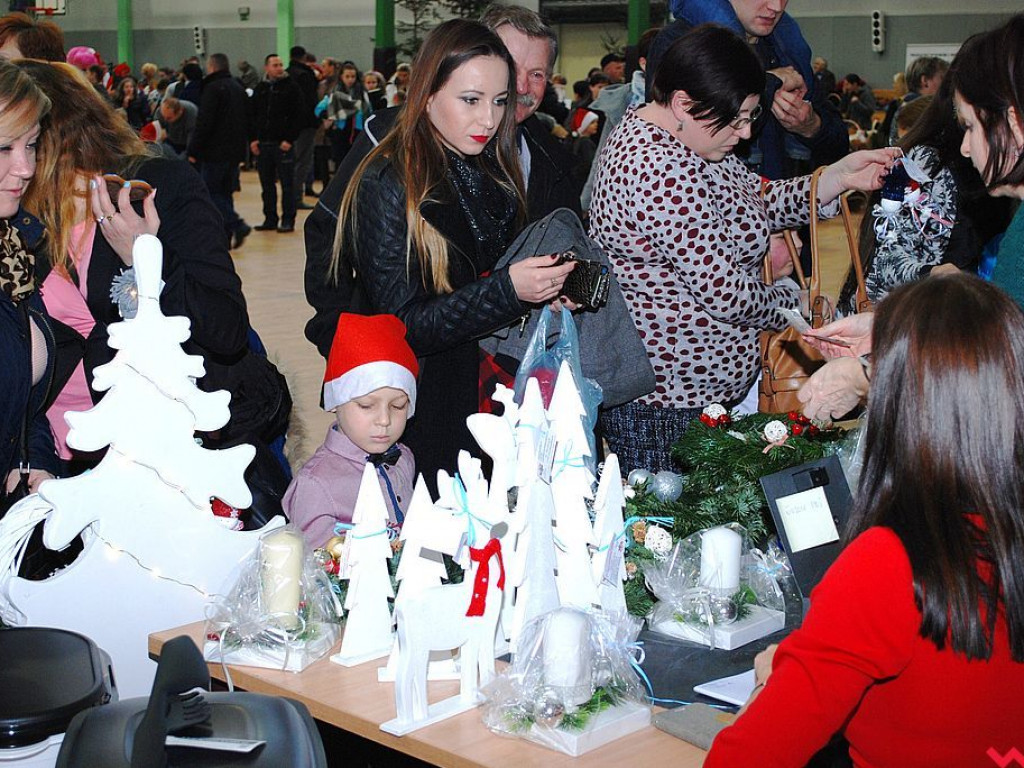 Świąteczny klimat na Jarmarku Bożonarodzeniowym