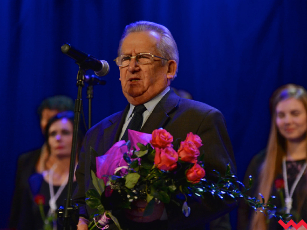 Jubileuszowy koncert chóru Lutnia z przykrym akcentem