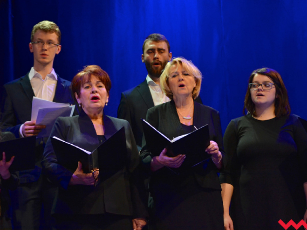 Jubileuszowy koncert chóru Lutnia z przykrym akcentem