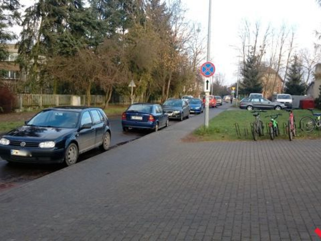 „Mistrzowie parkowania” nie dają o sobie zapomnieć
