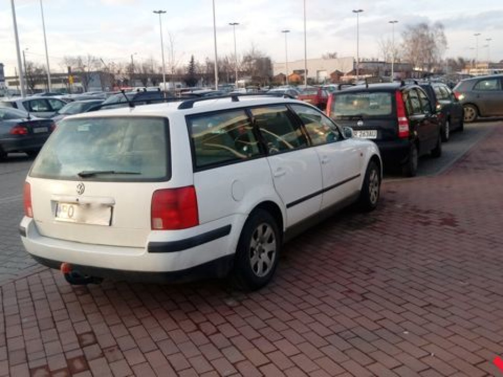 „Mistrzowie parkowania” nie dają o sobie zapomnieć