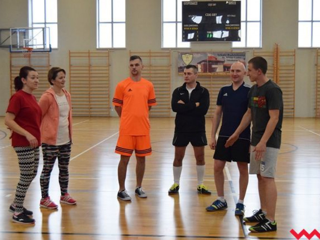 Mikołajkowy Turniej Piłki Nożnej. Nie zabrakło na nim gościa z Laponii