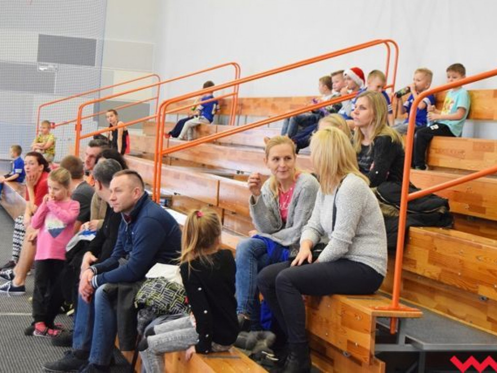 Mikołajkowy Turniej Piłki Nożnej. Nie zabrakło na nim gościa z Laponii