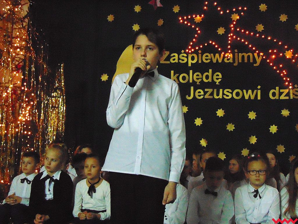 Spotkanie z kolędą w szkole w Górnych Grądach