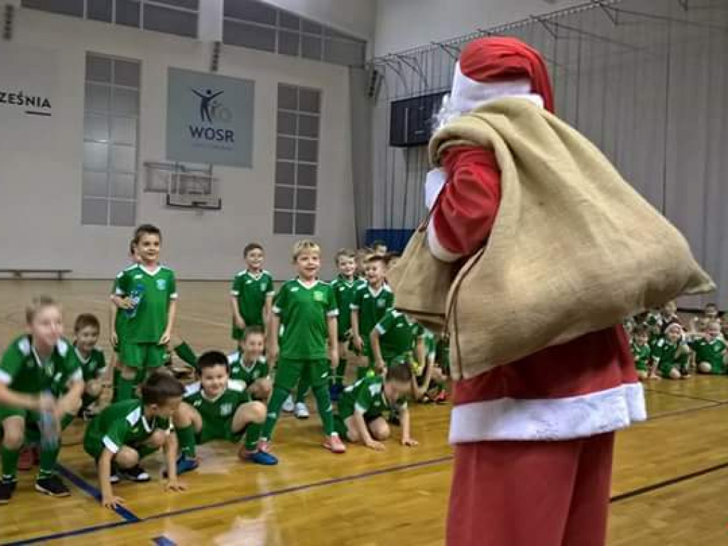 Świąteczne życzenia od klubu Victoria Września