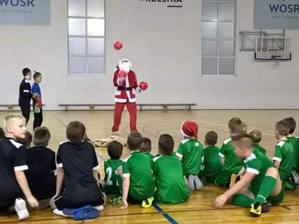 Świąteczne życzenia od klubu Victoria Września