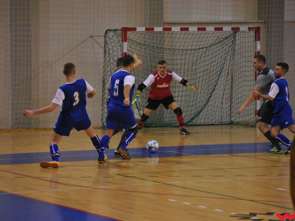 Drużyny spoza Wrześni najlepsze w turnieju futsalu organizowanym przez WTPN (galeria)