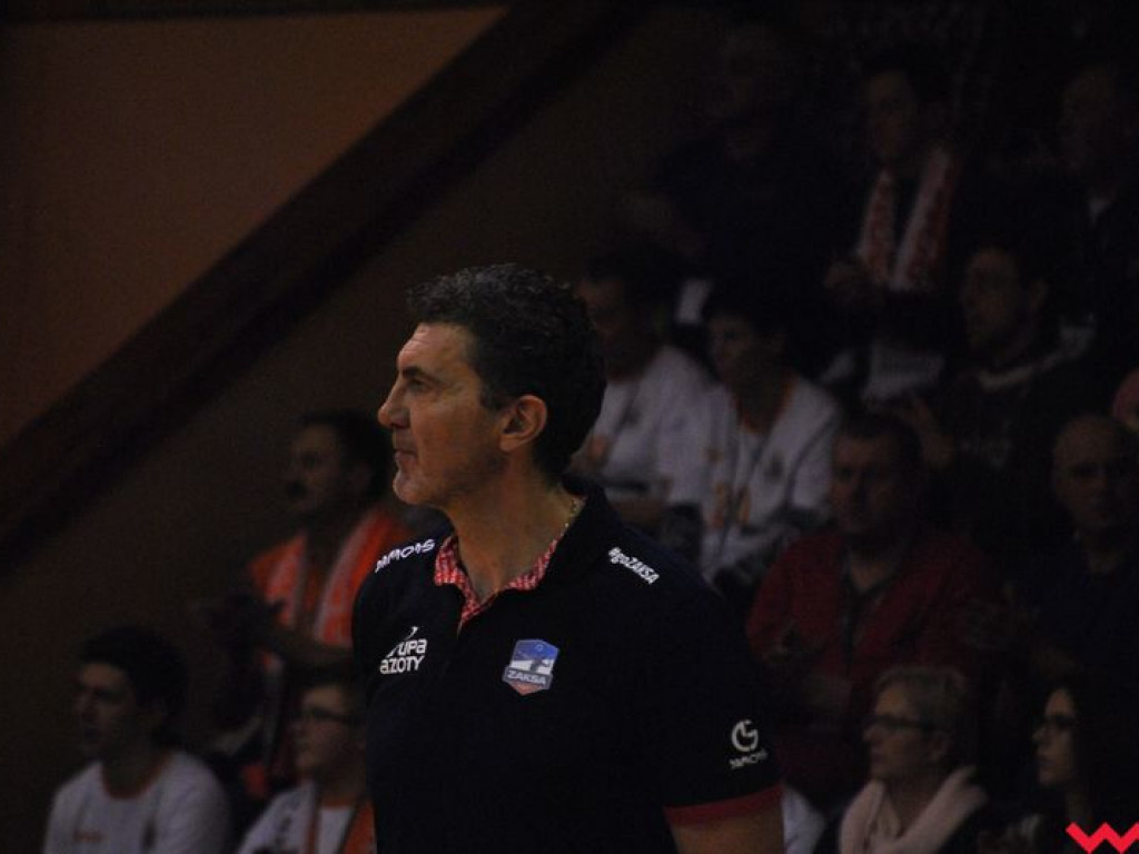 Marketingowe zwycięstwo i sportowa porażka. Pomarańczowi nie zawiedli swoich kibiców (galeria)
