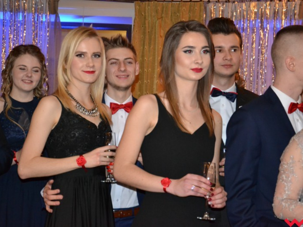  Sezon na studniówki we Wrześni rozpoczęty. Politechnicy już po polonezie