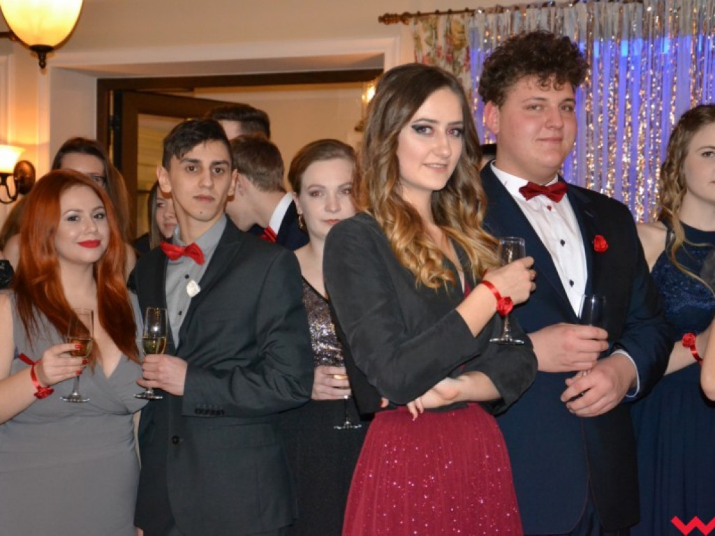  Sezon na studniówki we Wrześni rozpoczęty. Politechnicy już po polonezie