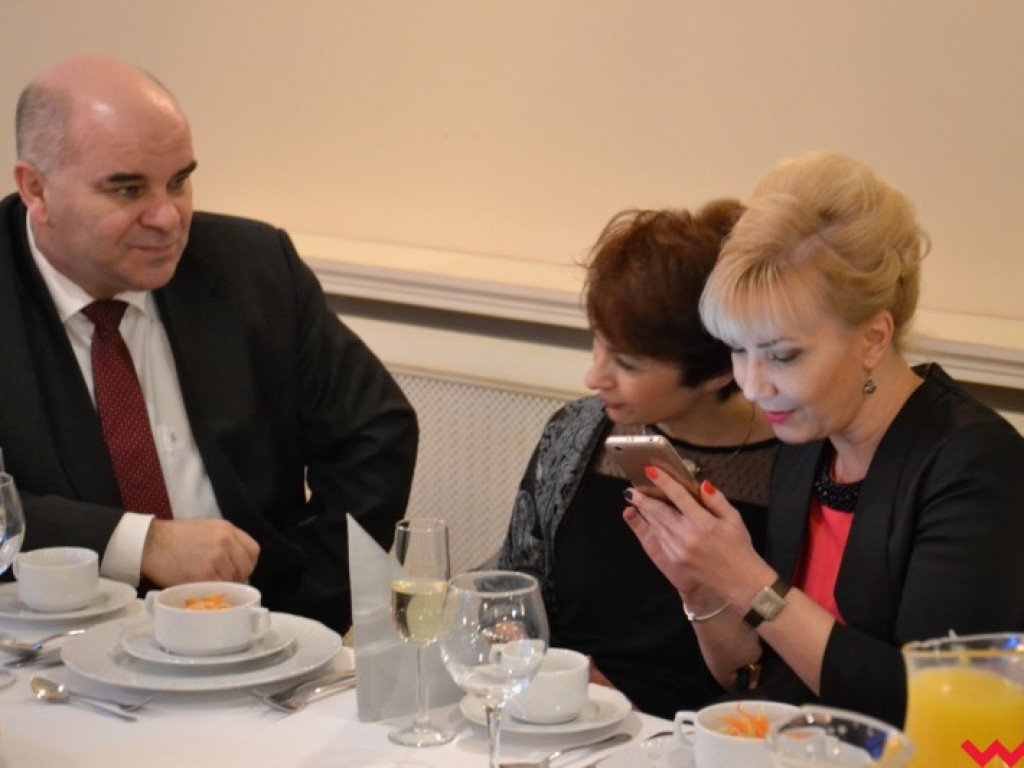  Sezon na studniówki we Wrześni rozpoczęty. Politechnicy już po polonezie