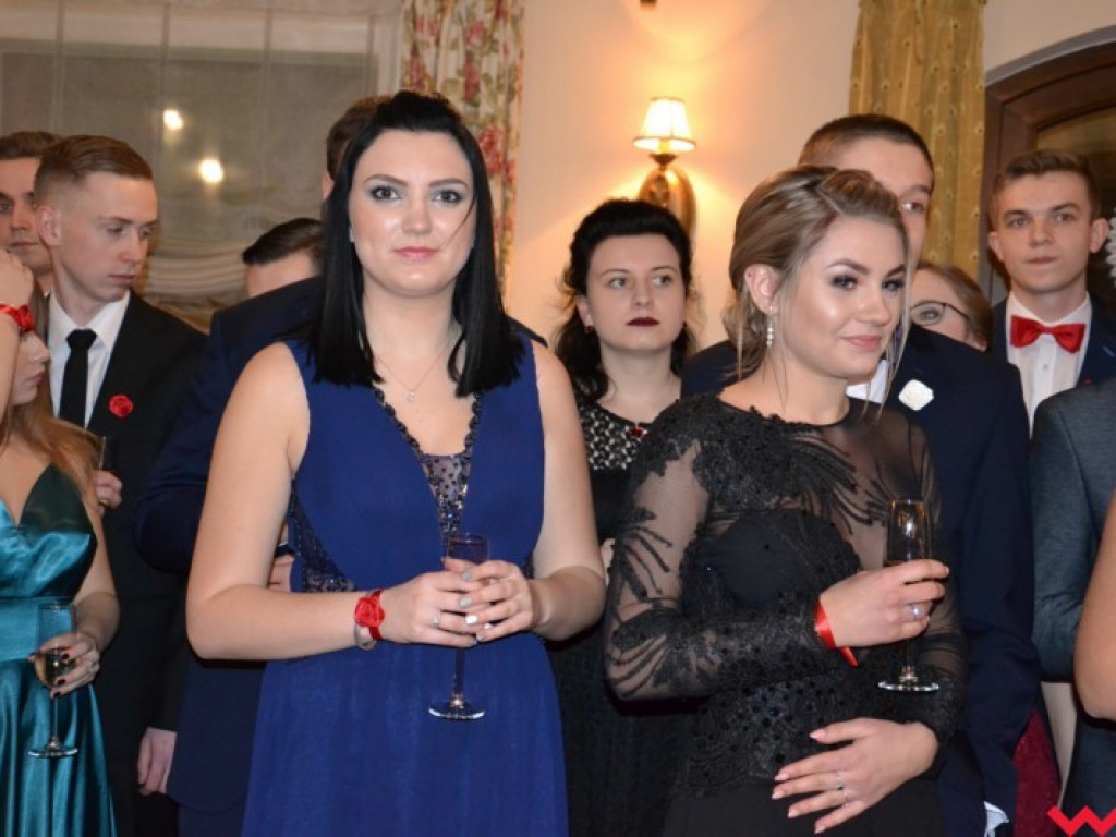  Sezon na studniówki we Wrześni rozpoczęty. Politechnicy już po polonezie