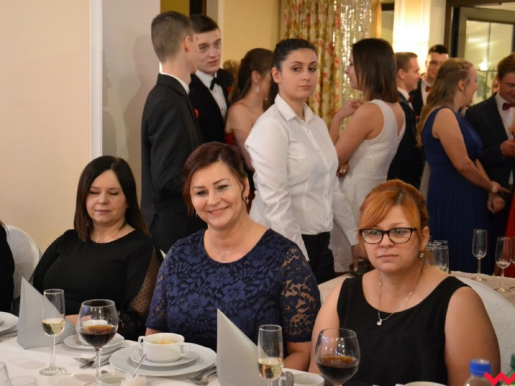  Sezon na studniówki we Wrześni rozpoczęty. Politechnicy już po polonezie