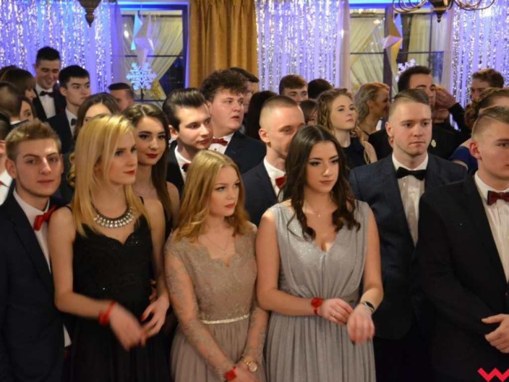  Sezon na studniówki we Wrześni rozpoczęty. Politechnicy już po polonezie