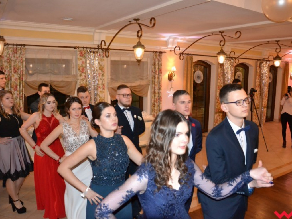  Sezon na studniówki we Wrześni rozpoczęty. Politechnicy już po polonezie