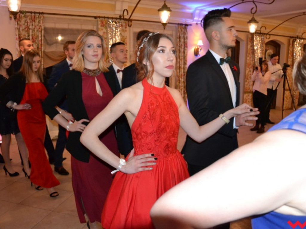  Sezon na studniówki we Wrześni rozpoczęty. Politechnicy już po polonezie