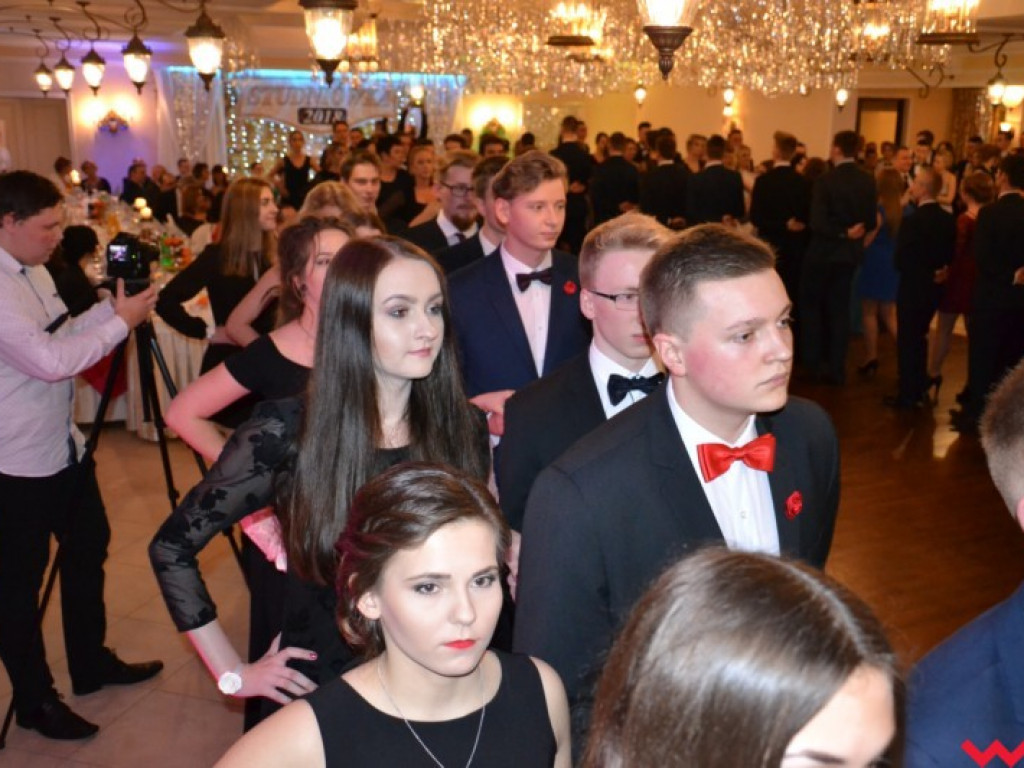  Sezon na studniówki we Wrześni rozpoczęty. Politechnicy już po polonezie