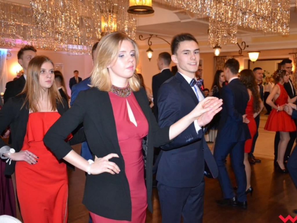  Sezon na studniówki we Wrześni rozpoczęty. Politechnicy już po polonezie