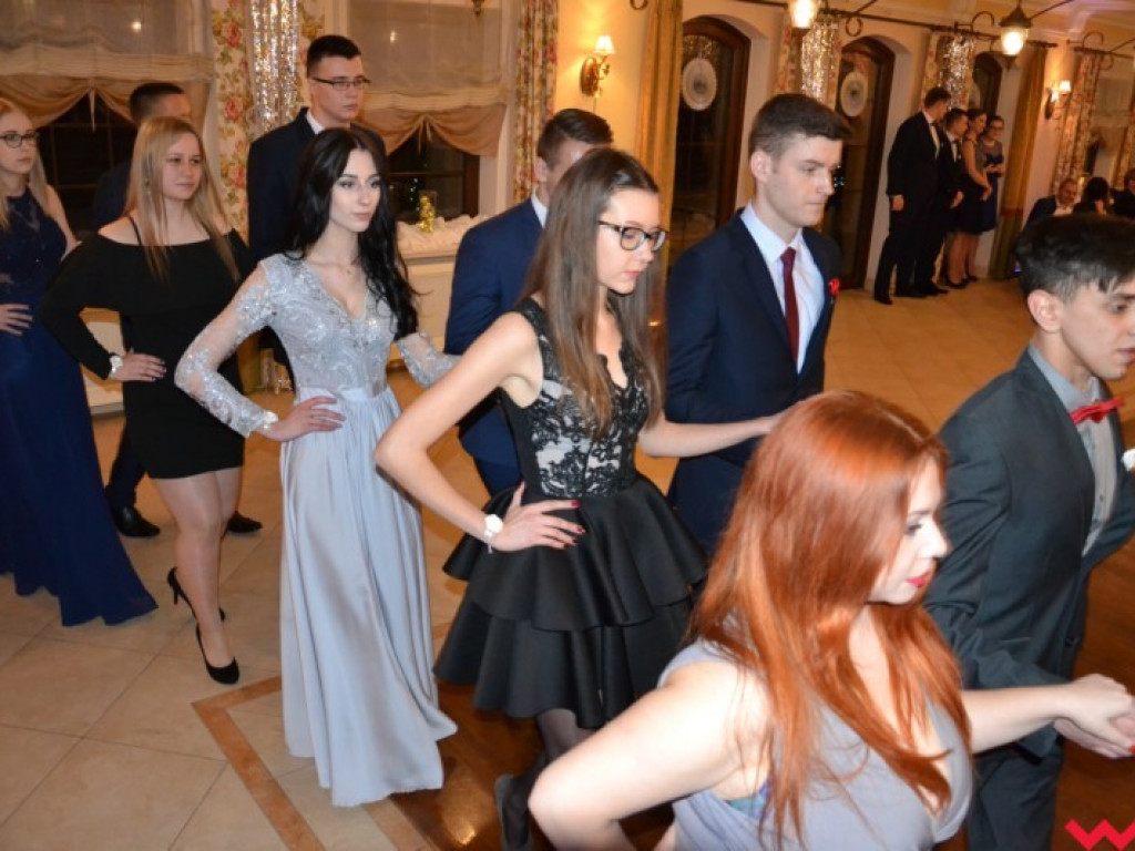  Sezon na studniówki we Wrześni rozpoczęty. Politechnicy już po polonezie