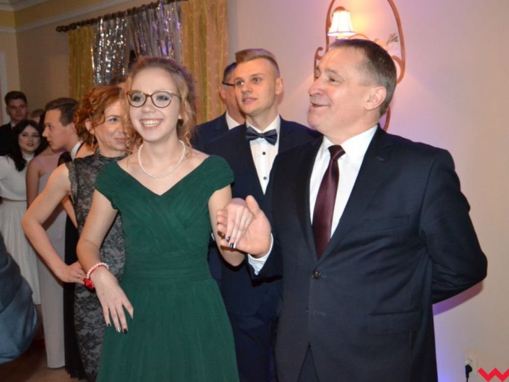  Sezon na studniówki we Wrześni rozpoczęty. Politechnicy już po polonezie