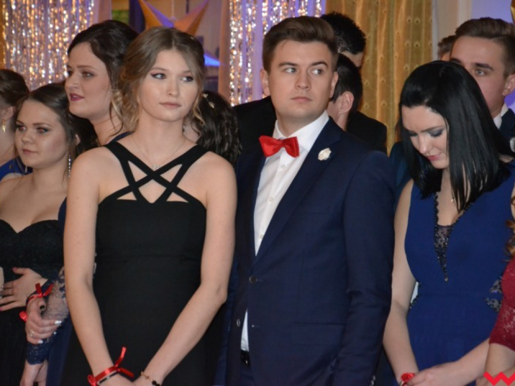  Sezon na studniówki we Wrześni rozpoczęty. Politechnicy już po polonezie