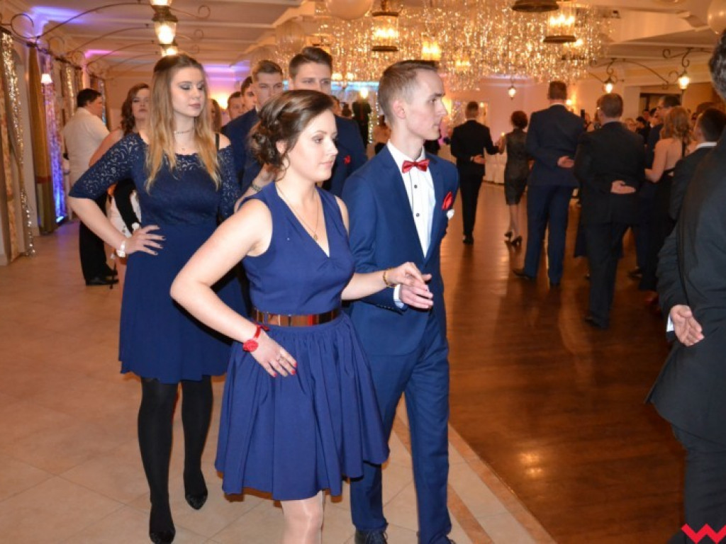  Sezon na studniówki we Wrześni rozpoczęty. Politechnicy już po polonezie