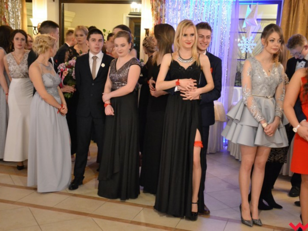  Sezon na studniówki we Wrześni rozpoczęty. Politechnicy już po polonezie