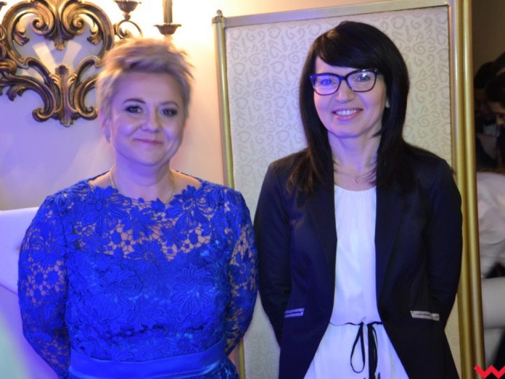 Studniówka 2018. Zobacz jak poloneza zatańczyli maturzyści „rolnika”