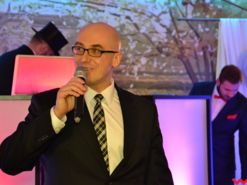 Studniówka 2018. Zobacz jak poloneza zatańczyli maturzyści „rolnika”