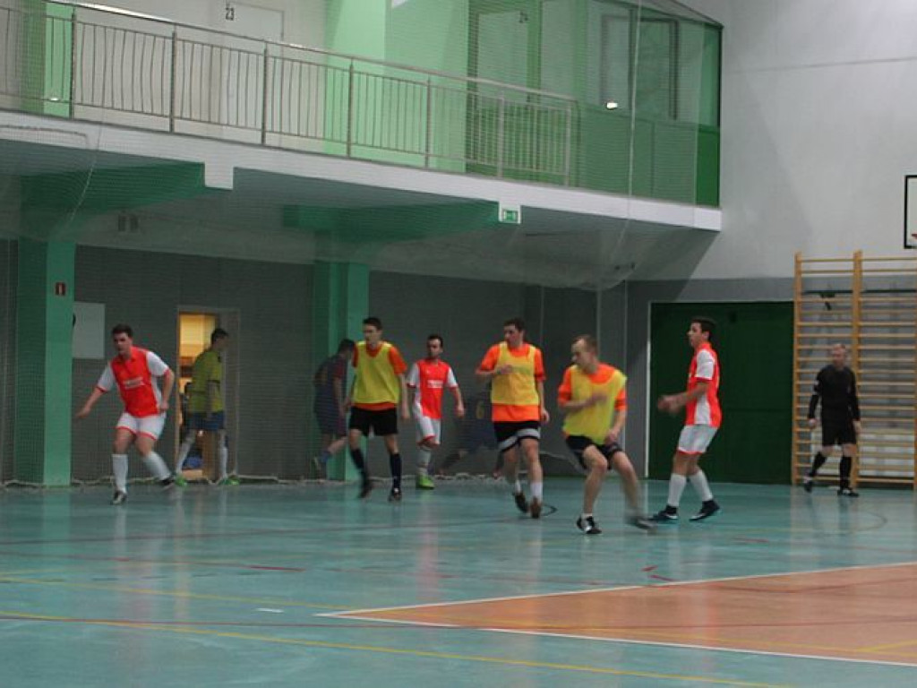 Energosieć Pyzdry na czele rozgrywek halowej piłki nożnej