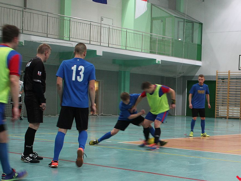 Energosieć Pyzdry na czele rozgrywek halowej piłki nożnej