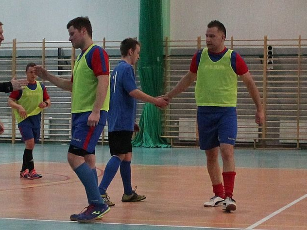 Energosieć Pyzdry na czele rozgrywek halowej piłki nożnej