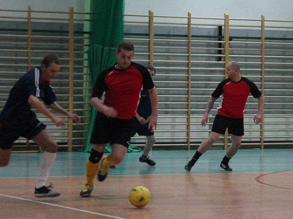 Energosieć Pyzdry na czele rozgrywek halowej piłki nożnej