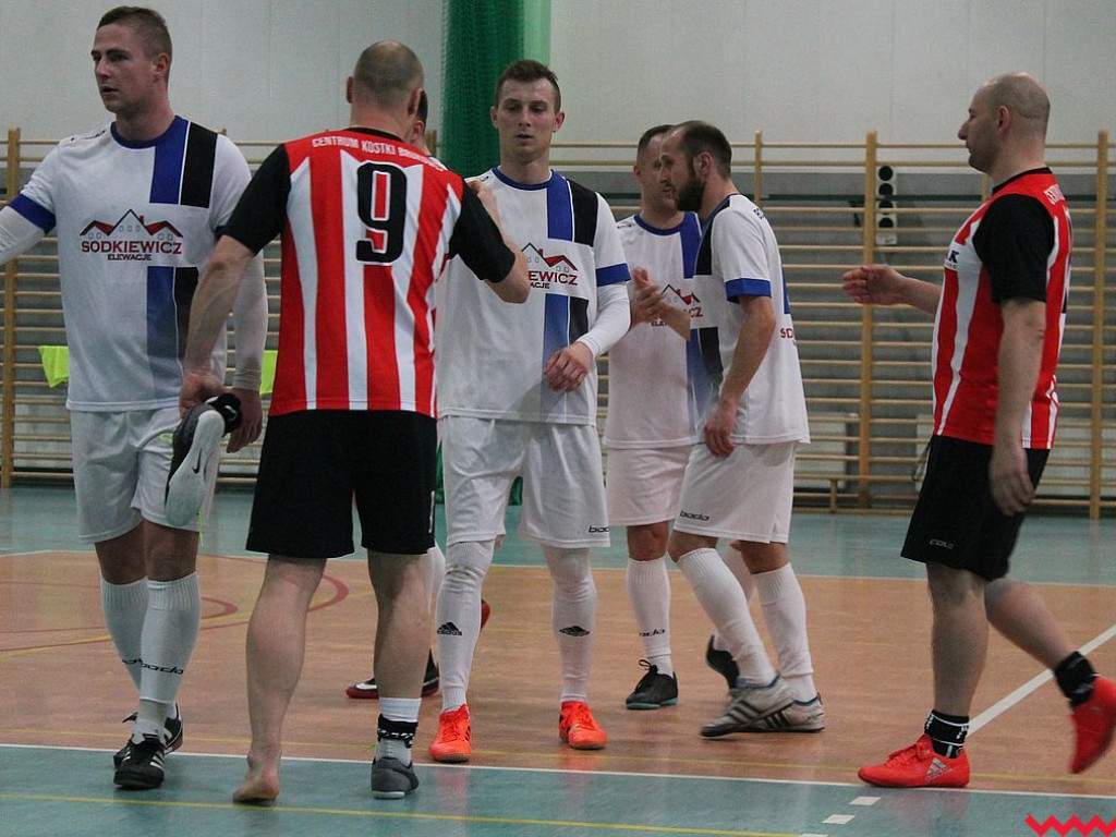 Energosieć Pyzdry na czele rozgrywek halowej piłki nożnej